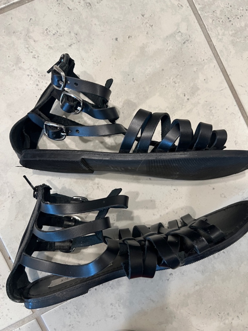 Steve Madden Black Strappy Gladiator Sandals - Picture 3 of 9